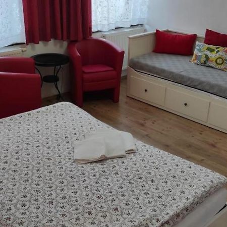 Ubytovanie City Izba Тренчианске-Теплице Экстерьер фото