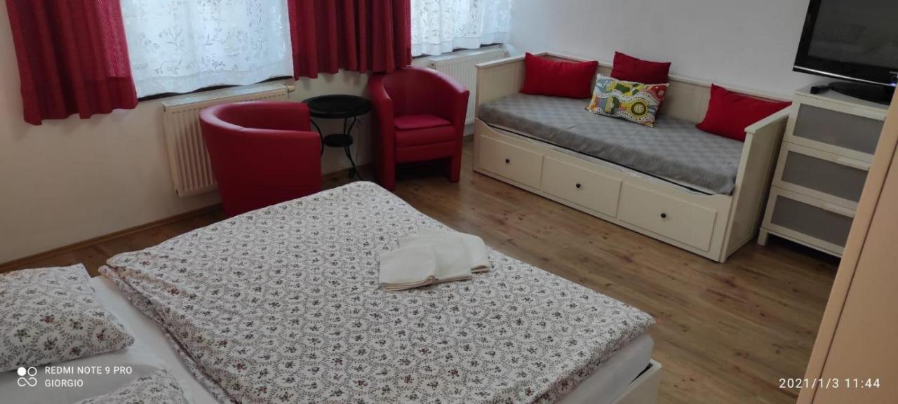 Ubytovanie City Izba Тренчианске-Теплице Экстерьер фото